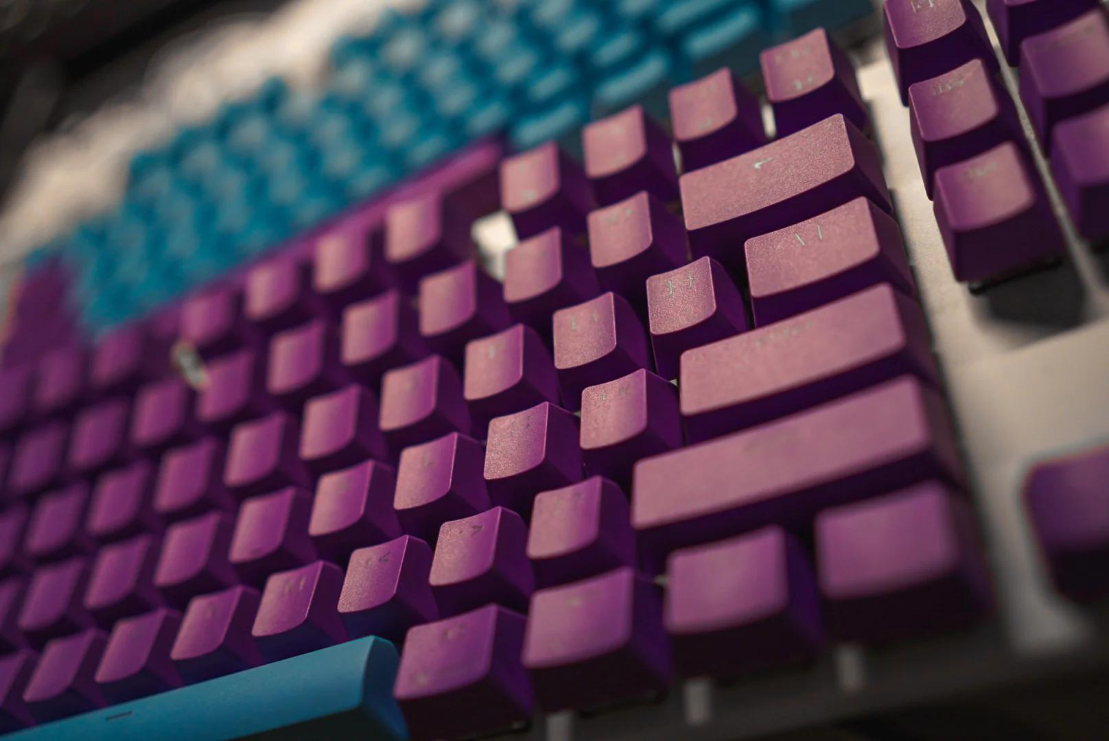 Ultra Custom Full Keycap Set - Double Shot PBT Shine Through - Image 32